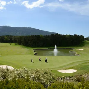 Chateau Et Golf De Taulane La Martre